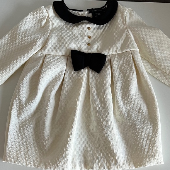 Tahari Girls Ivory Blouse with Bow Detail - Picture 3 of 10